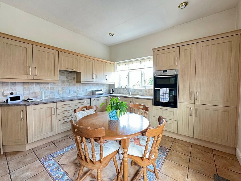 Additional image 16 of Queens Road, Kenilworth