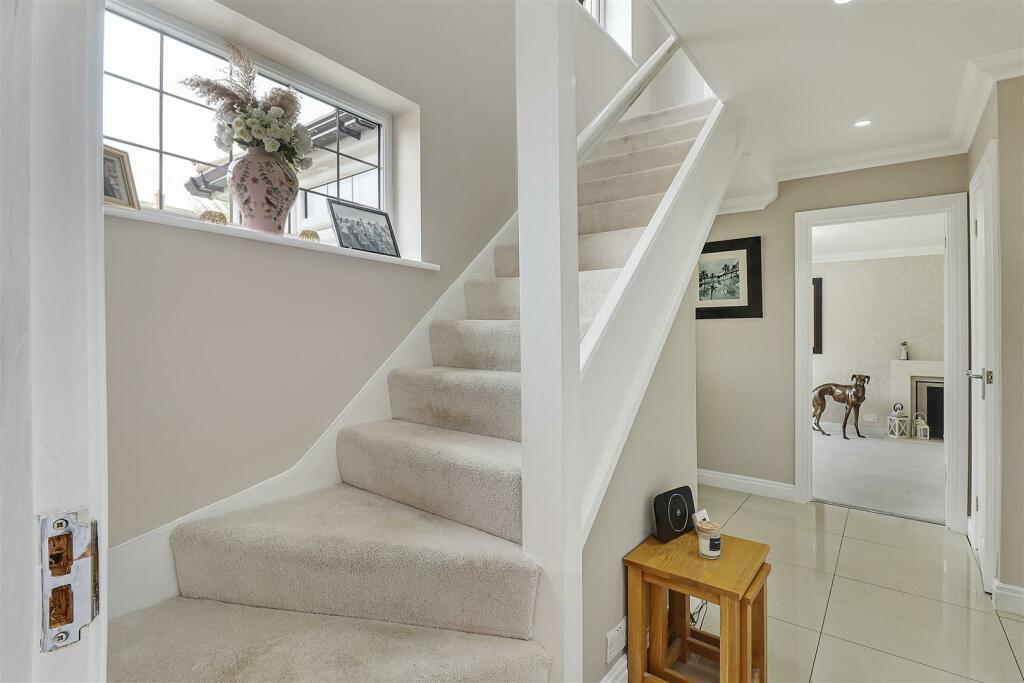 Additional image 11 of Cob Drive, Shorne,