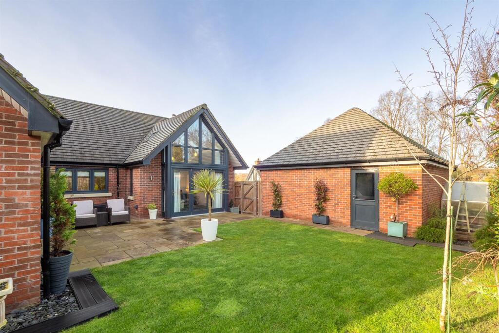 Additional image 35 of Elmdon Close, Snitterfield, Stratford-upon-Avon