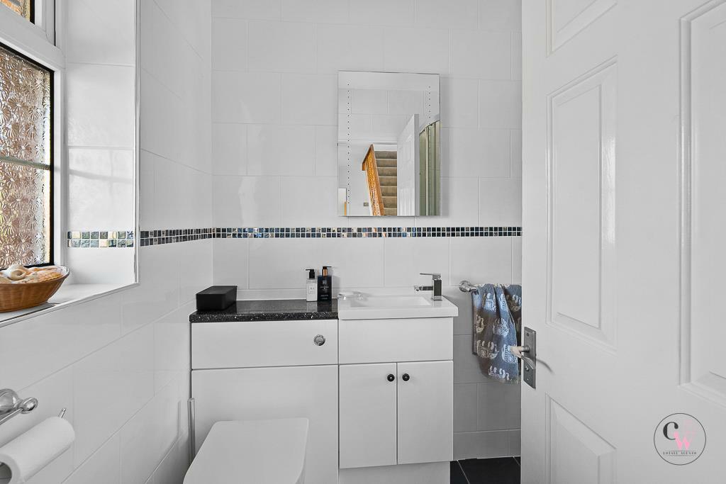 Additional image 34 of Petrel Close, Winsford