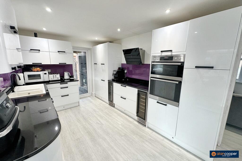 Additional image 6 of Pallett Drive, St Nicolas Park, Nuneaton, CV11 6LT