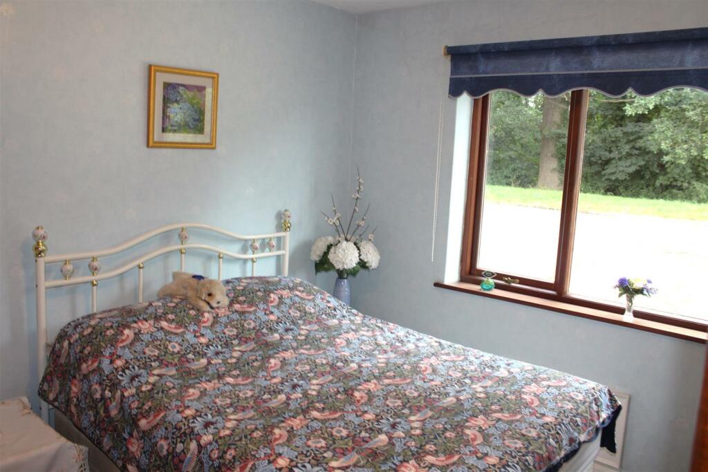 Additional image 4 of Leyfields Crescent, Warwick