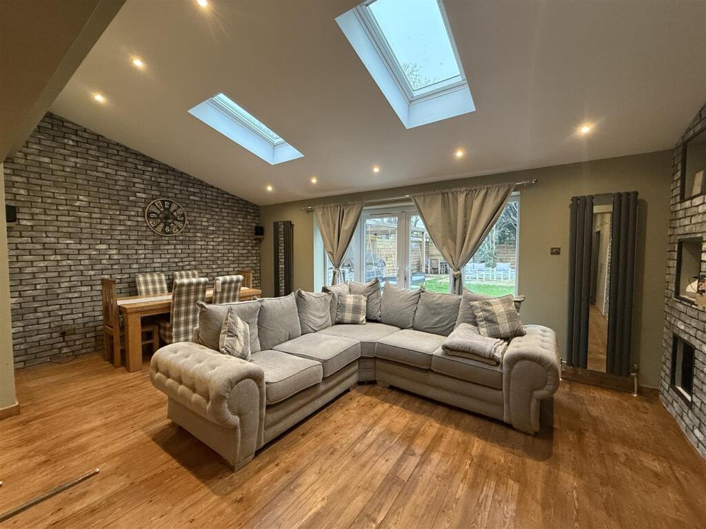 Additional image 2 of Lakeside, Darlington