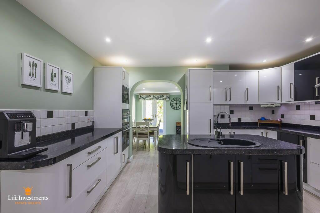 Additional image 4 of Lime Tree Avenue, Rugby, Warwickshire, CV22