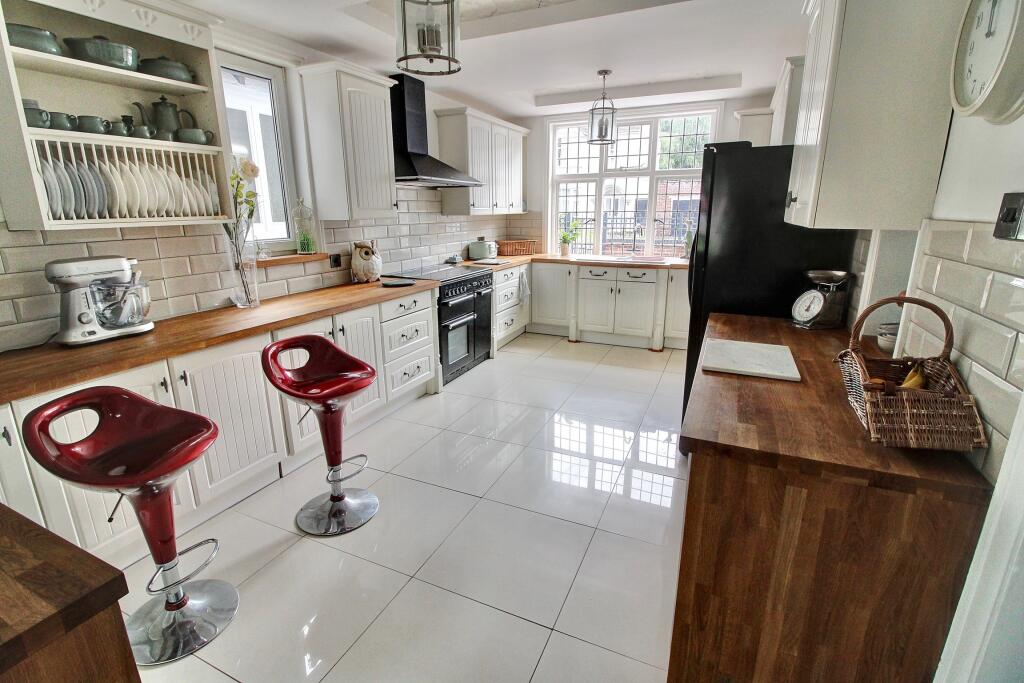 Additional image 18 of Manor Park Road, Nuneaton, CV11