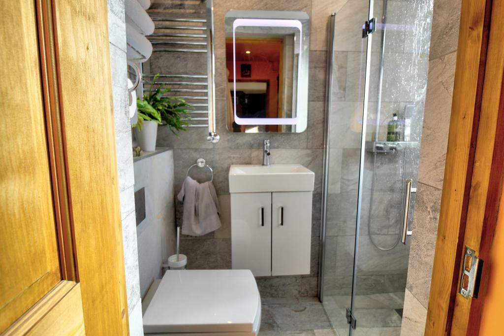 Additional image 14 of Stanley Crescent, Gravesend, DA12