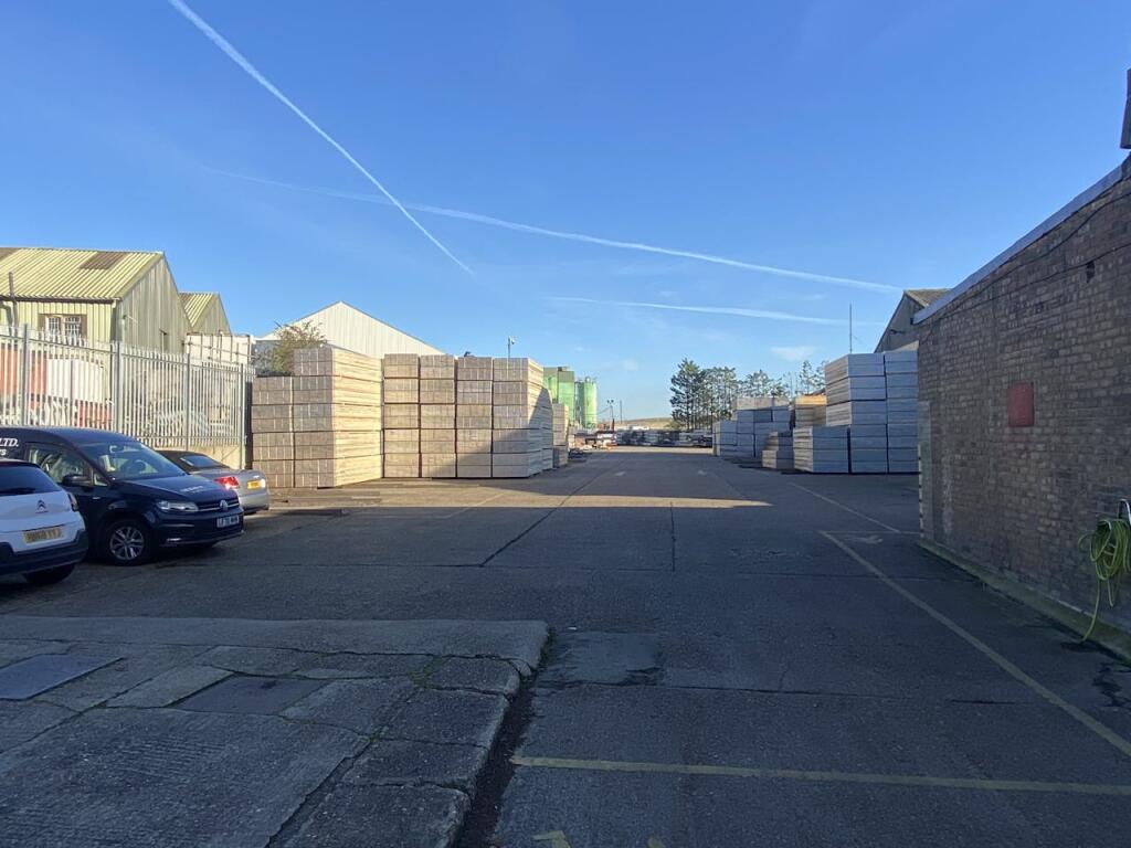 Additional image 35 of Cedars Transport Depot, Church Manorway, Erith, DA8 1DE