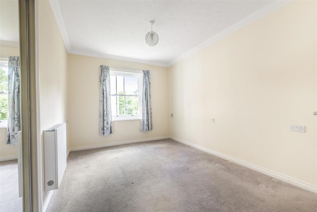 Additional image 5 of Abbots Lodge, Canterbury