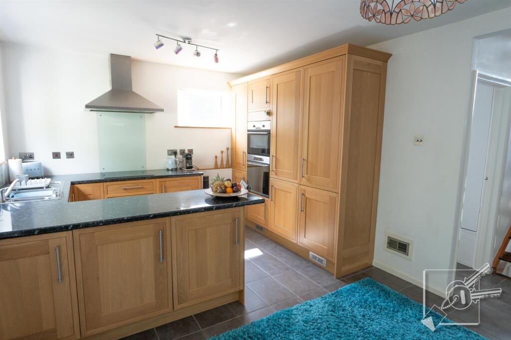 Additional image 9 of Leith Park Road, Gravesend