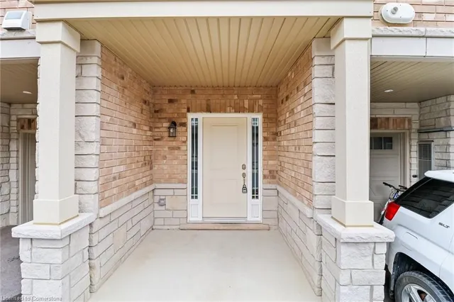 Additional image 9 of 17 Laguna Village Cres