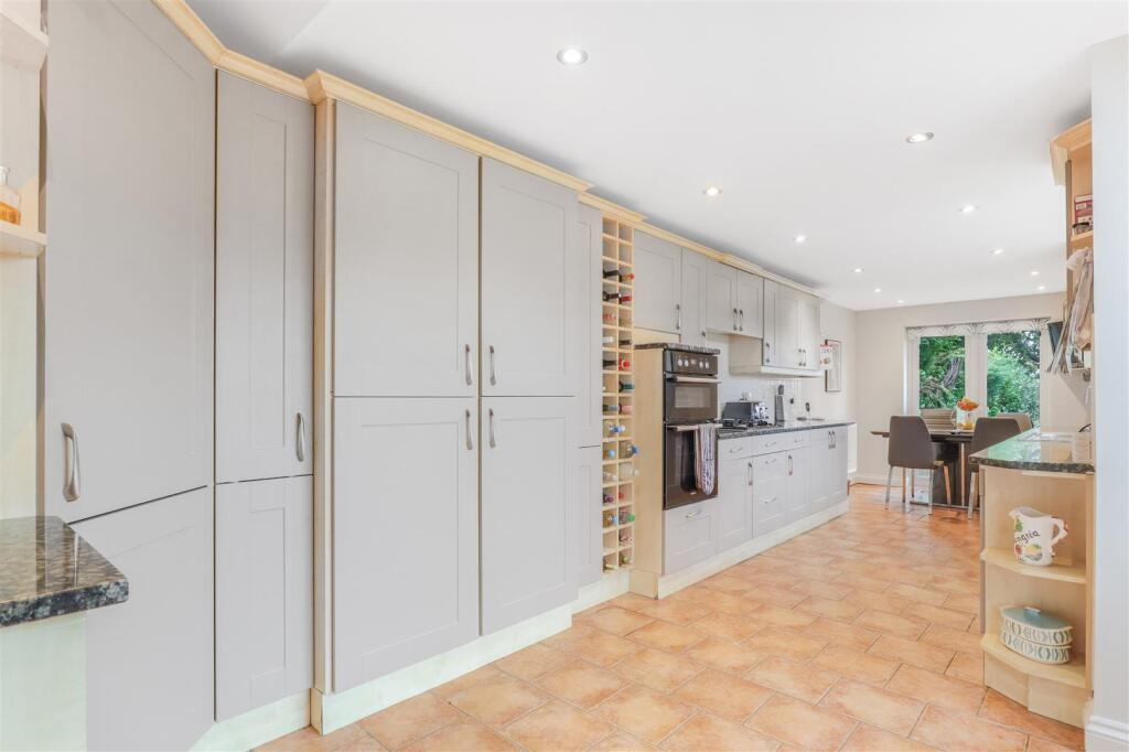 Additional image 6 of Highland Road, Kenilworth