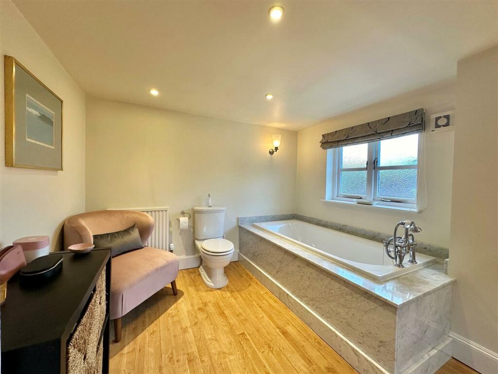 Additional image 26 of Colleys Lane, Willaston, Cheshire