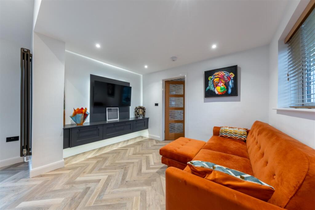 Additional image 8 of Elizabethan Way, Rudheath, Northwich