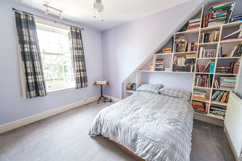 Additional image 18 of Tunstall