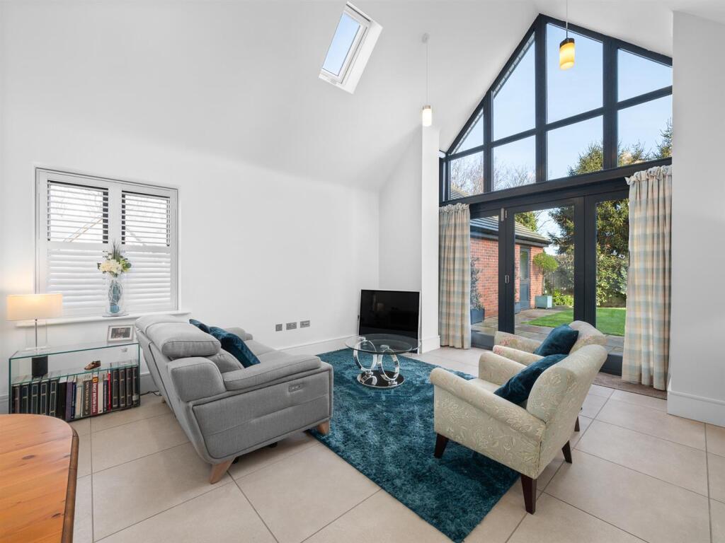 Additional image 8 of Elmdon Close, Snitterfield, Stratford-upon-Avon