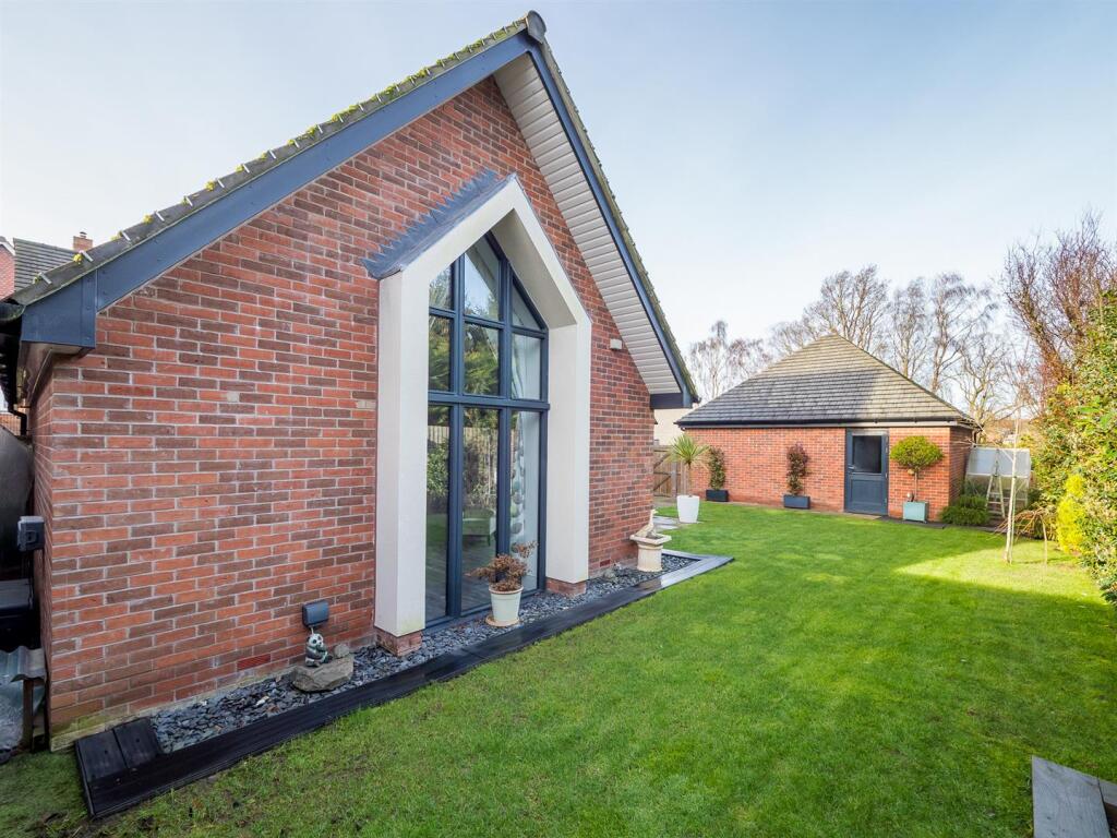 Additional image 33 of Elmdon Close, Snitterfield, Stratford-upon-Avon