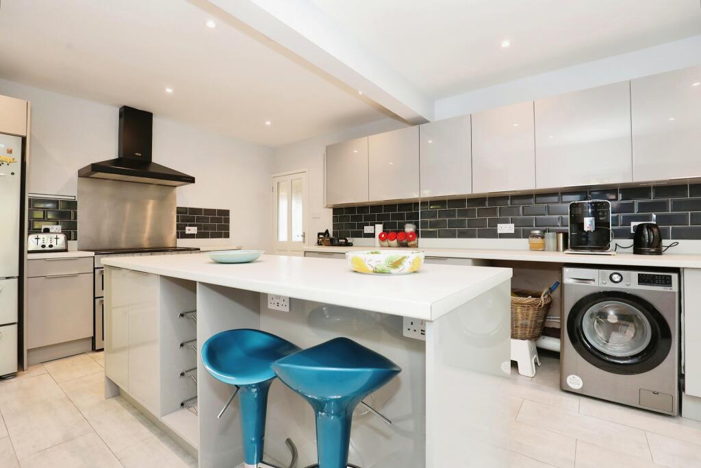 Additional image 4 of Villiers Road, Kenilworth, Warwickshire, CV8