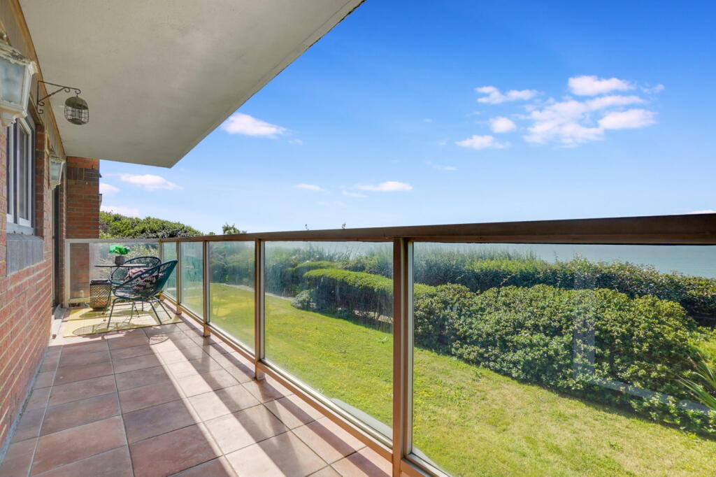 Additional image 16 of Marine Point CT20 2TX