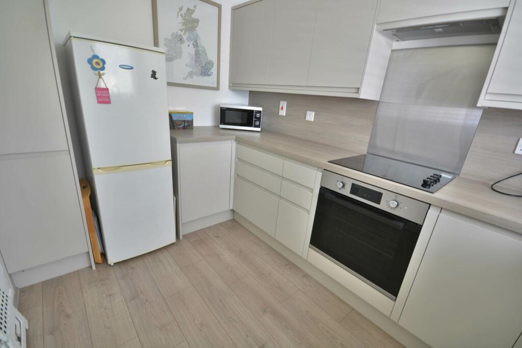 Additional image 7 of Ferrieres Close, Dunchurch