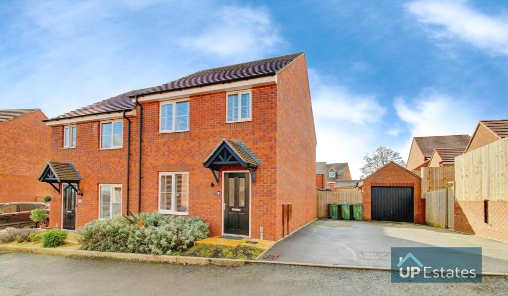 Henry Baxter Drive, Keresley End