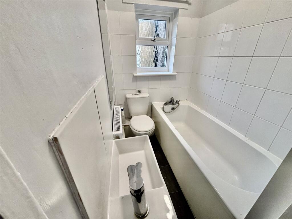 Additional image 11 of Clarence Crescent, Sidcup, Kent, DA14