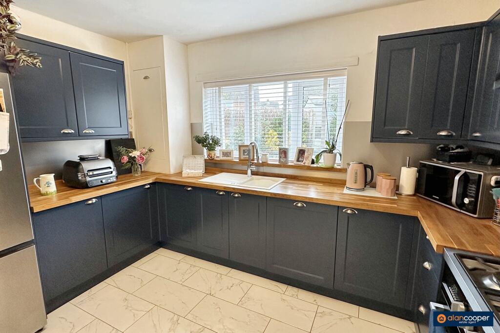 Additional image 6 of Weston Lane, Bulkington, CV12 9RS