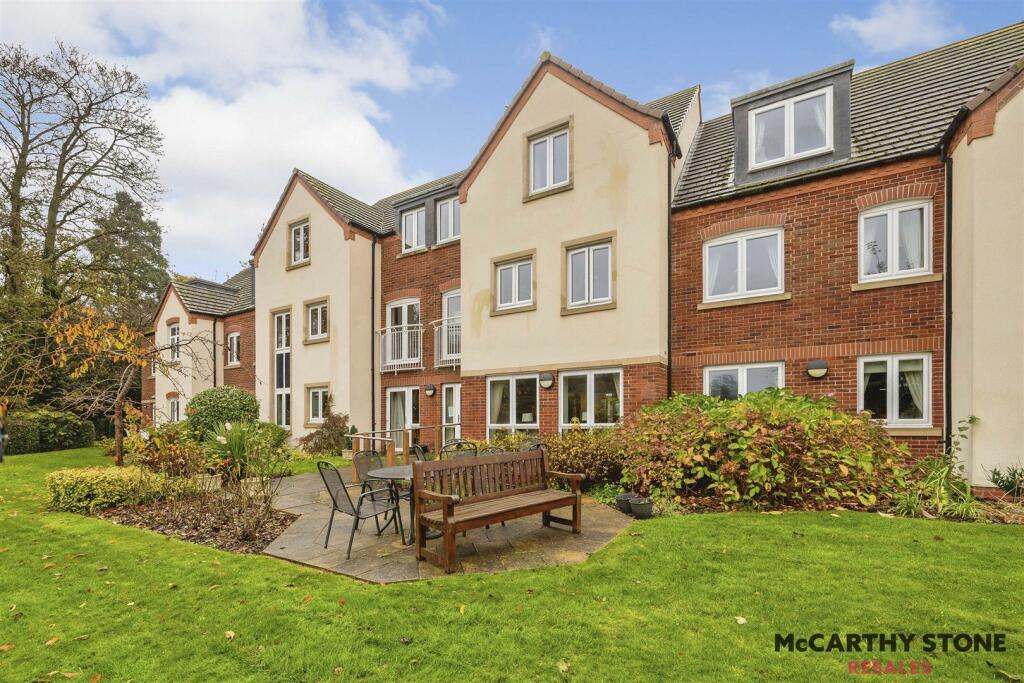 Additional image 18 of Salmon Court, Stratford Road, Wellesbourne, Warwick