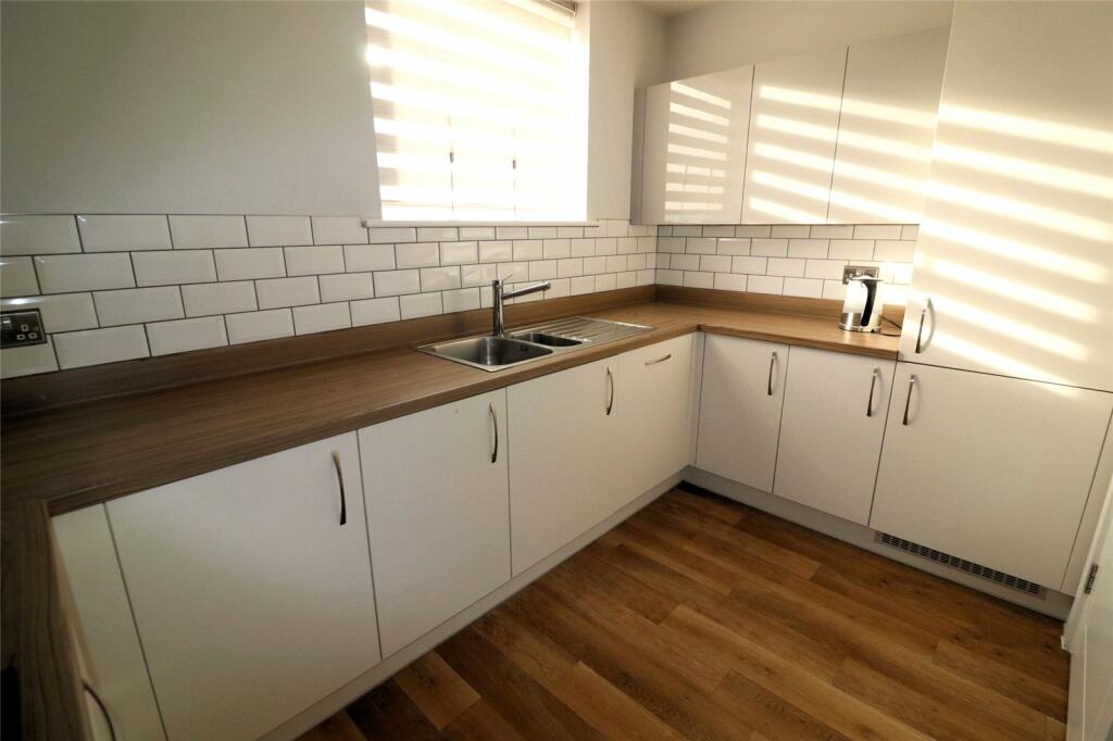 Additional image 6 of Ballast Road, Erith, DA8