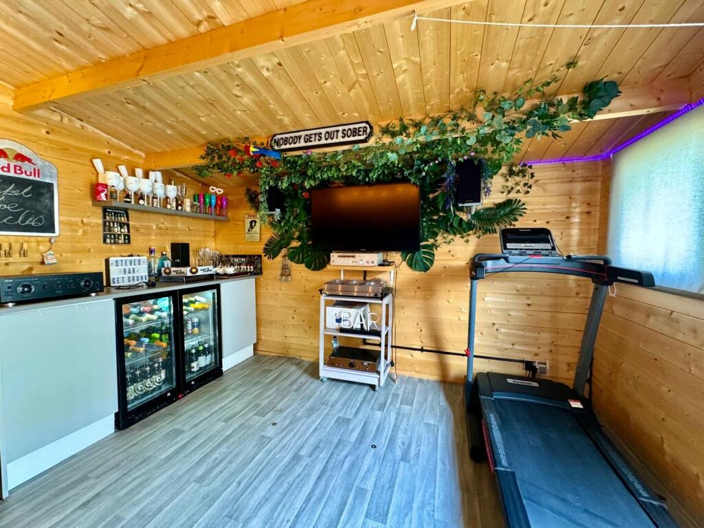 Additional image 14 of Okehampton Crescent, Welling, Kent, DA16