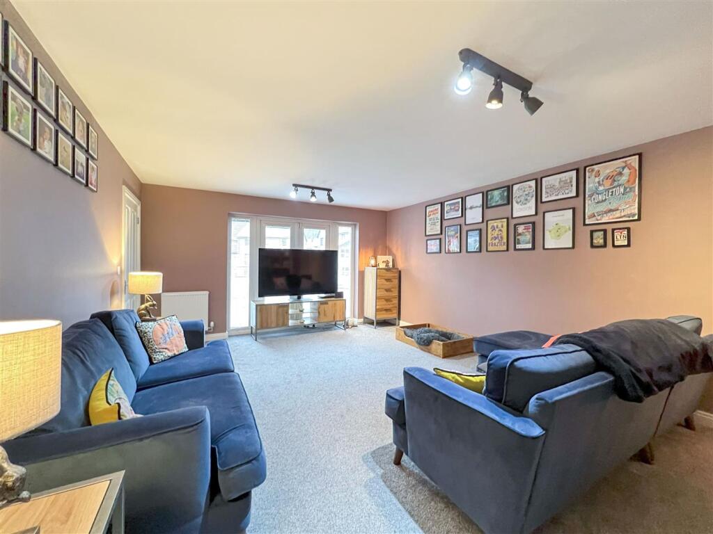 Additional image 33 of Forge Wood Close, Congleton