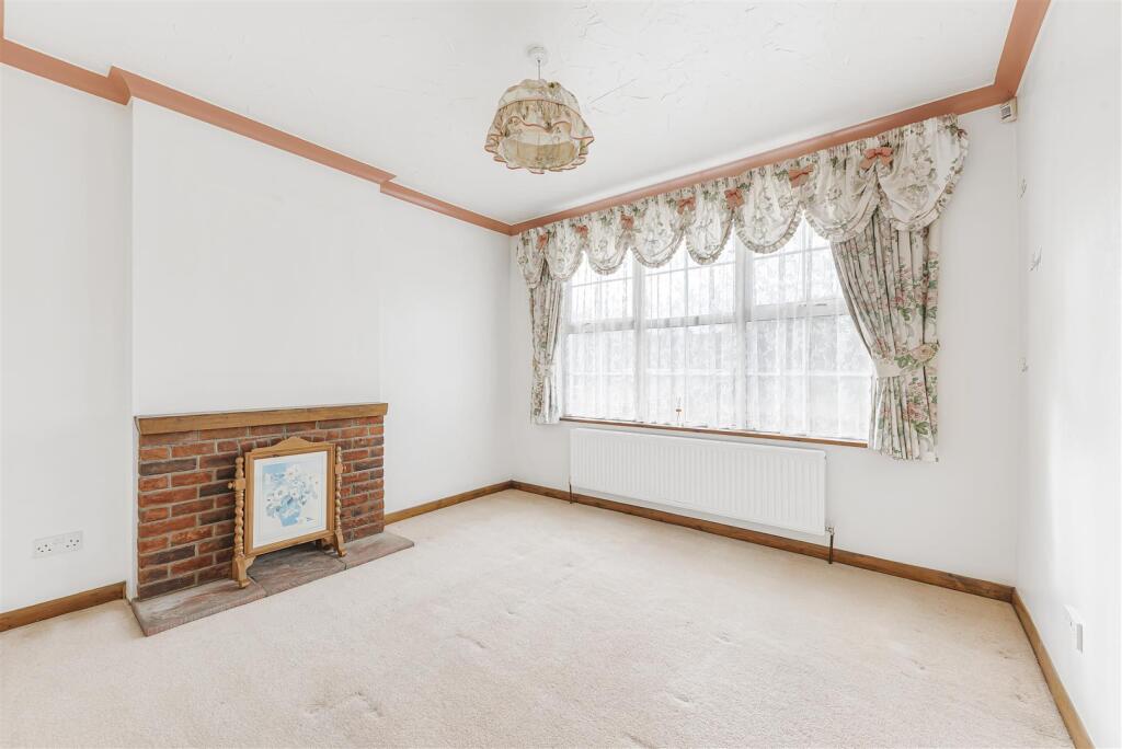Additional image 5 of Gravesend Road, Shorne,