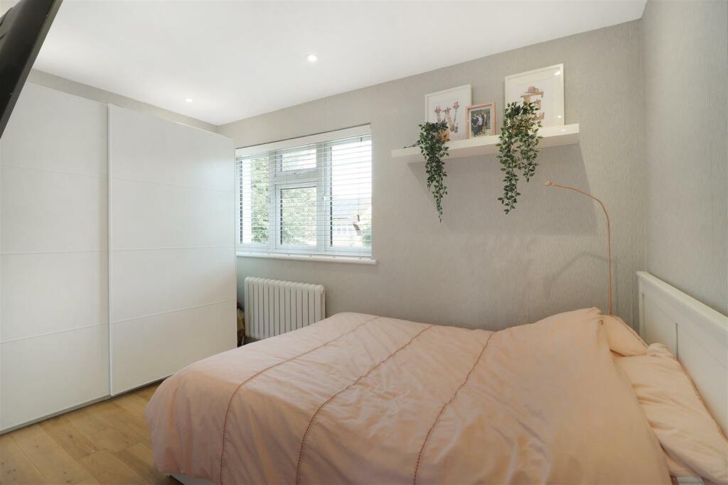 Additional image 23 of Fairlight Cross, Newbarn