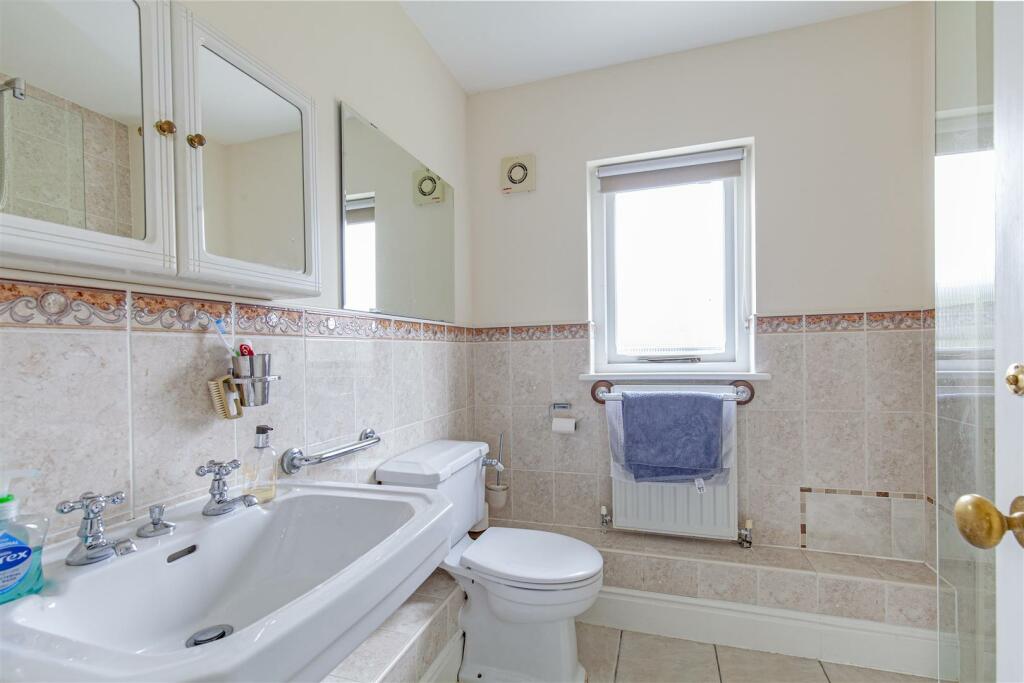 Additional image 8 of Glebe Avenue, Great Longstone, Bakewell