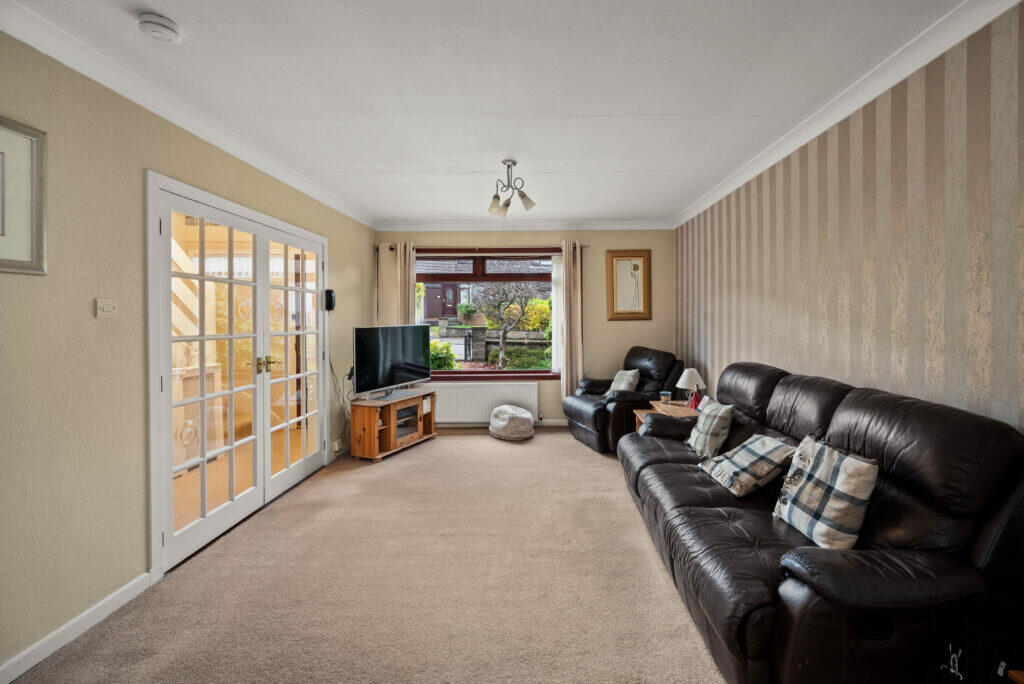 Additional image 2 of 30 Ceres Cresent, Broughty Ferry, Dundee, DD5 3JN