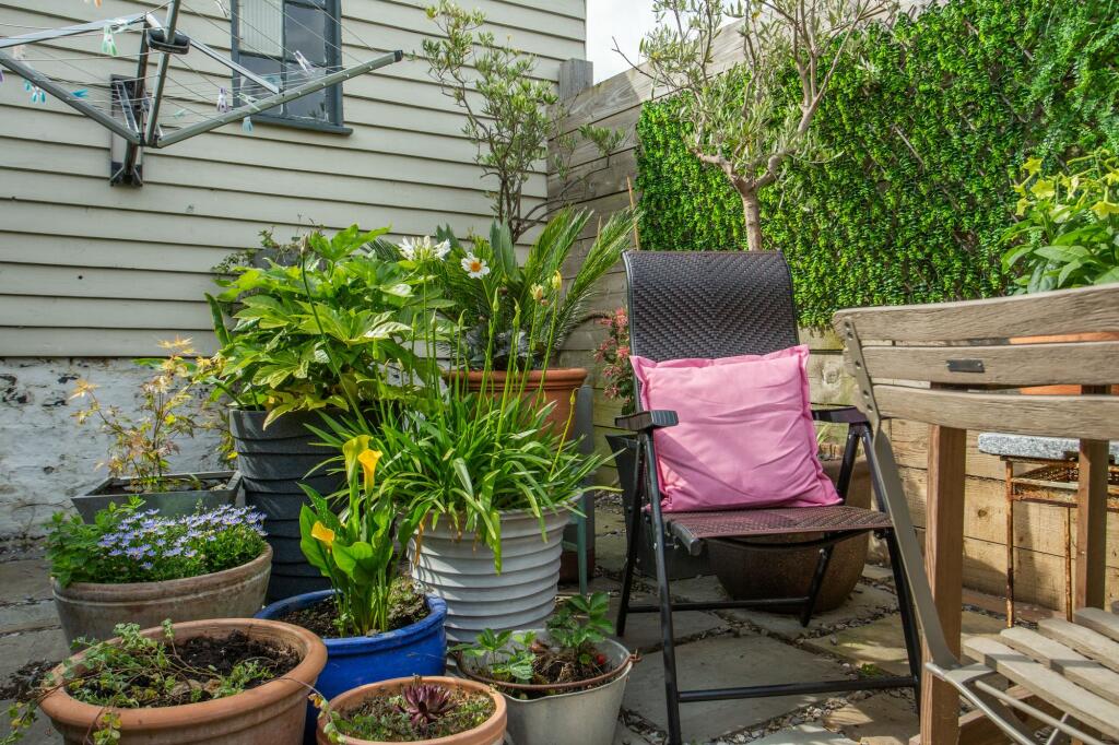 Additional image 16 of Island Wall, Whitstable, CT5