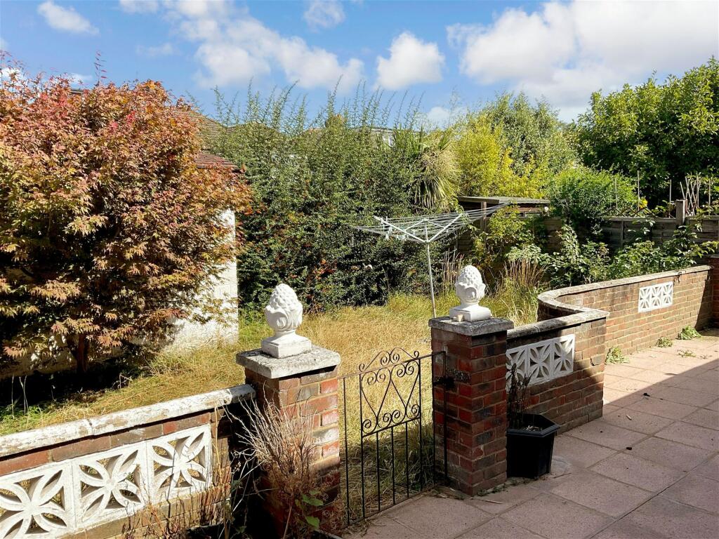 Additional image 8 of Woodside Close, Barnehurst, Kent