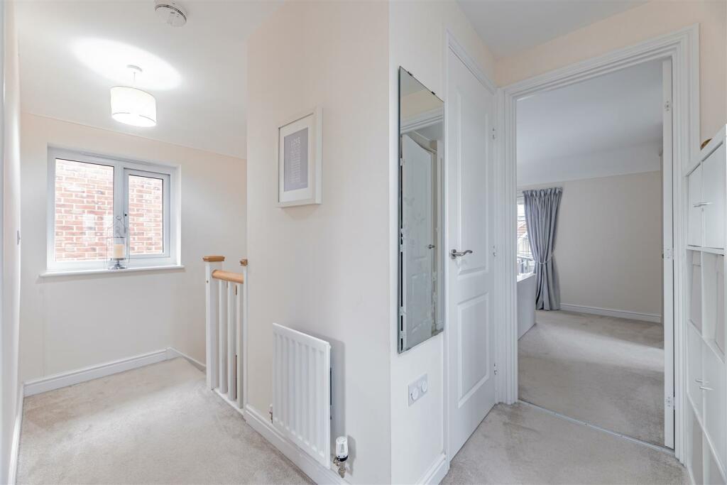 Additional image 24 of Immaculate detached Redrow property on prized cul-de-sac