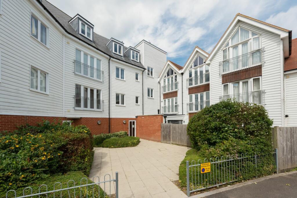 Victoria Mews, Whitstable, CT5