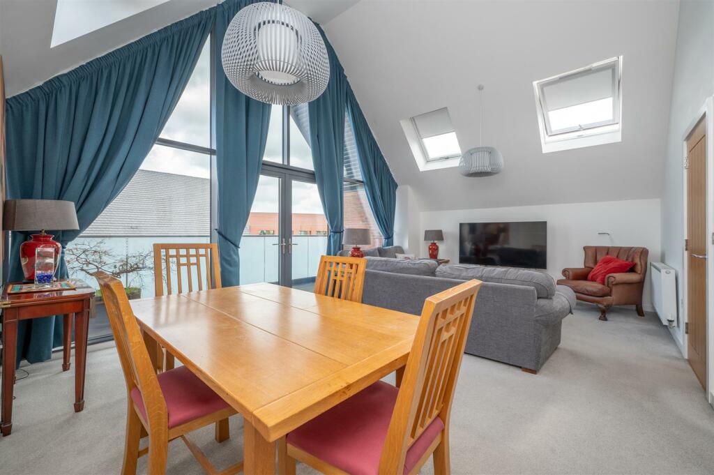 Additional image 4 of Stephenson Row, Stratford-Upon-Avon