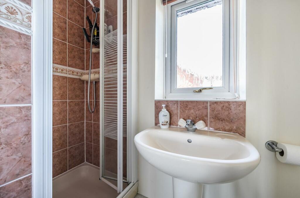 Additional image 16 of Braids Close, Rugby, CV21