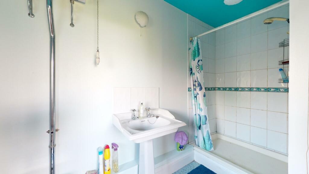 Additional image 13 of Thong Lane, Shorne,