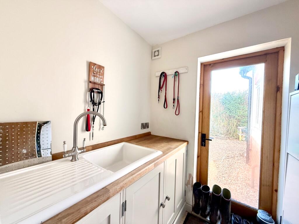 Additional image 7 of Alveston Hill, off Loxley Road, Stratford-Upon-Avon, Warwickshire, CV37