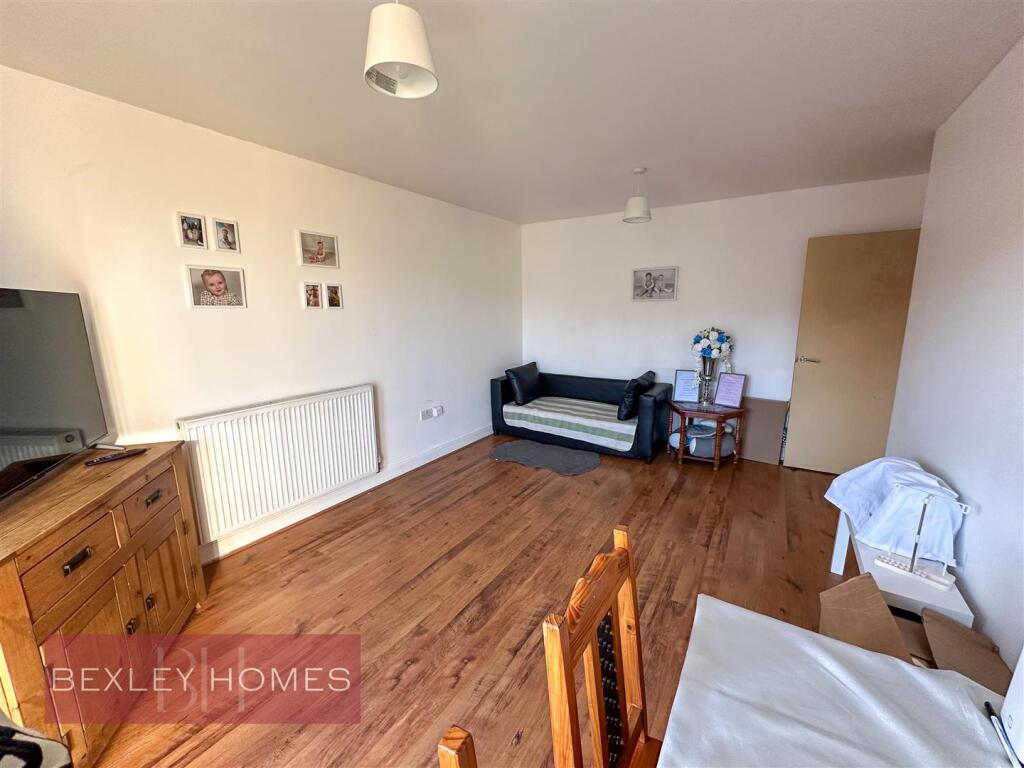 Additional image 11 of Black Eagle Drive, Northfleet