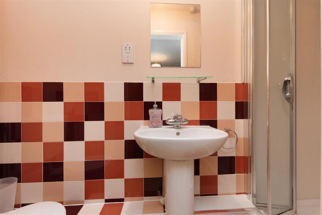 Additional image 12 of Island Wall, Whitstable