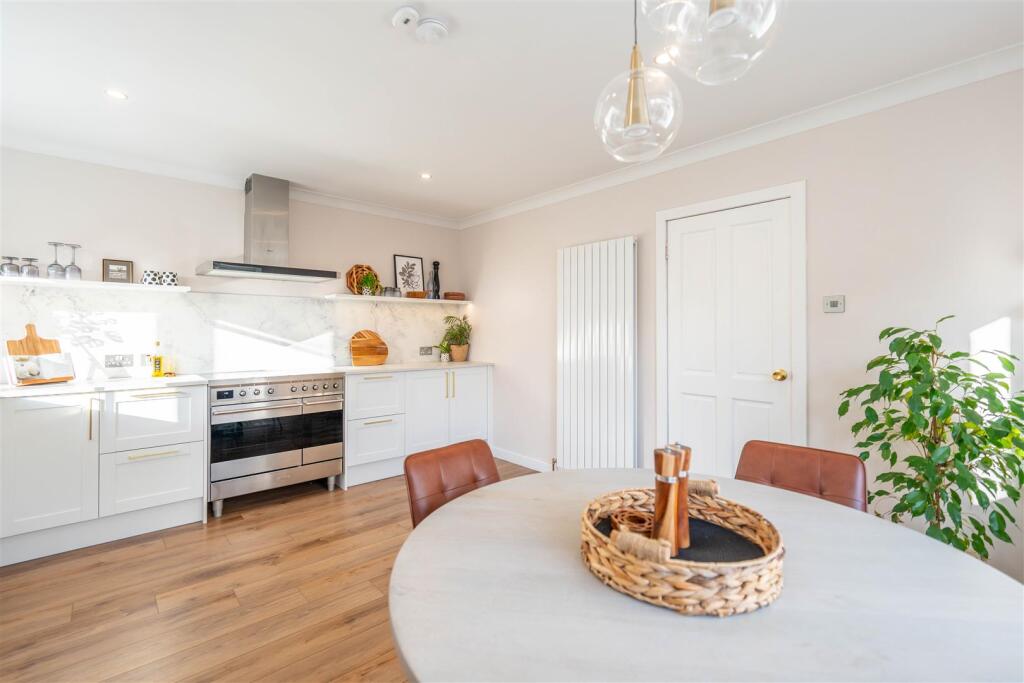 Additional image 6 of Glamis Road, Kirriemuir