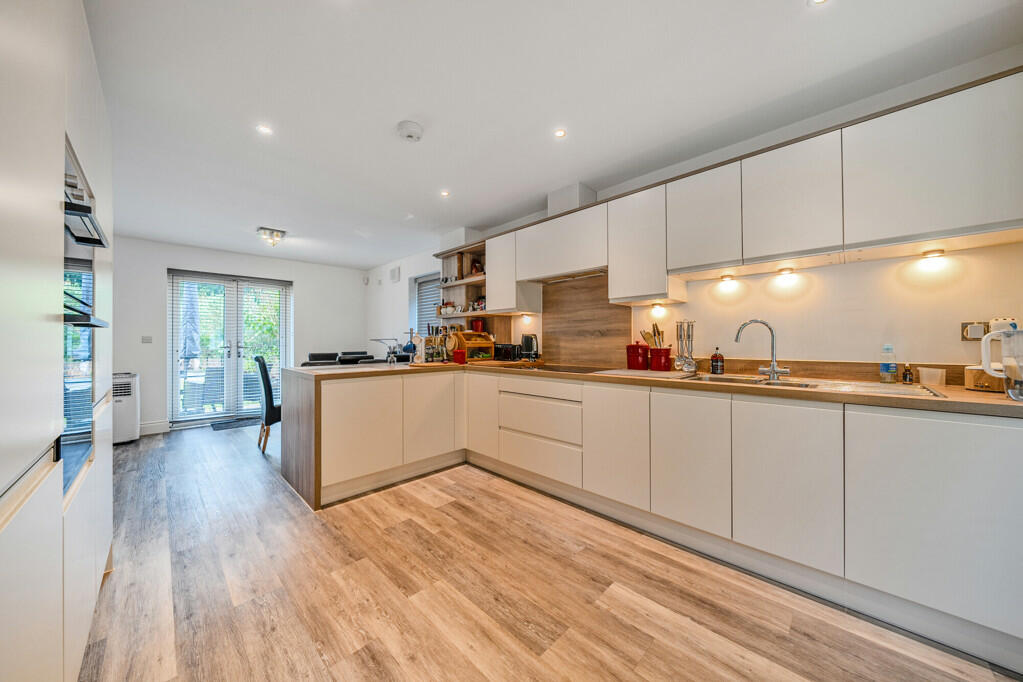 Additional image 2 of Parkwood Hill, Greenhithe, Kent