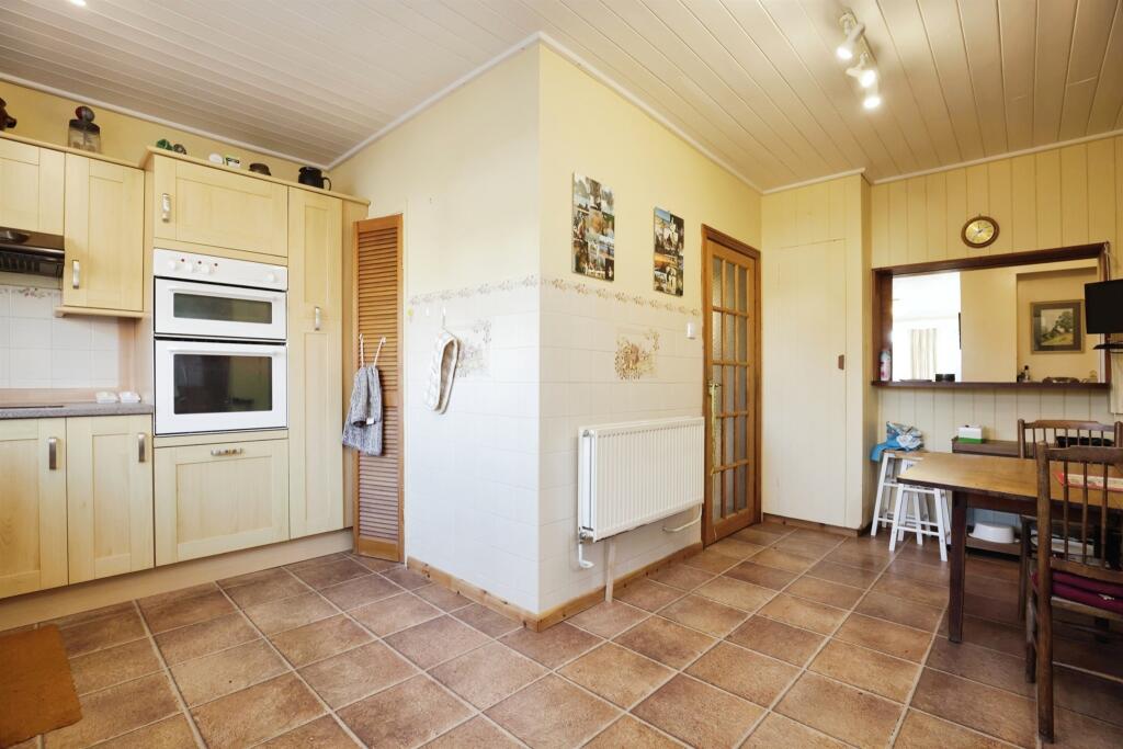 Additional image 5 of Vicarage Lane, Harbury, Leamington Spa