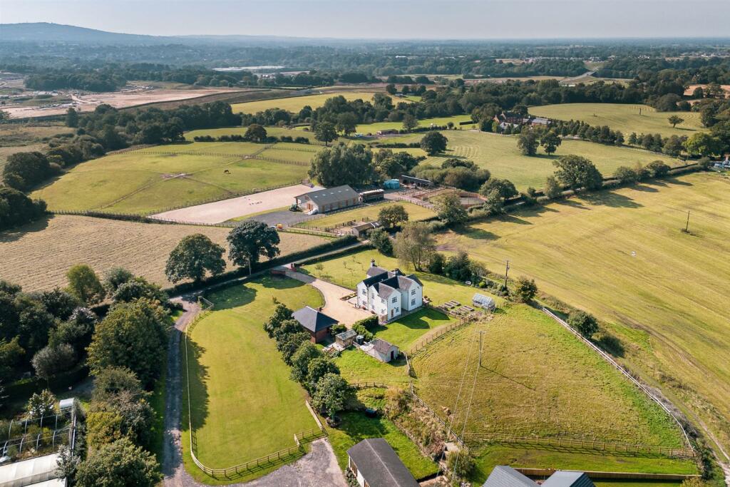 Additional image 14 of A Charming Farmhouse on Smithy Lane, Hulme Walfield