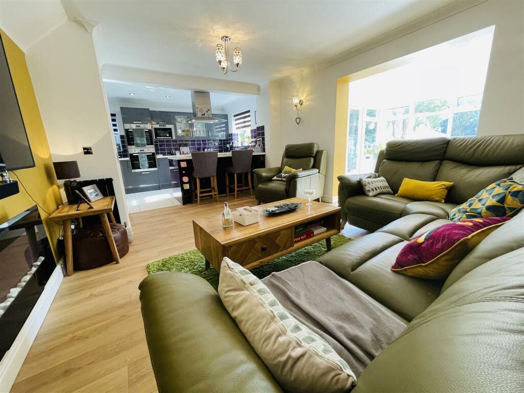 Additional image 13 of Campbell Close, Galley Common