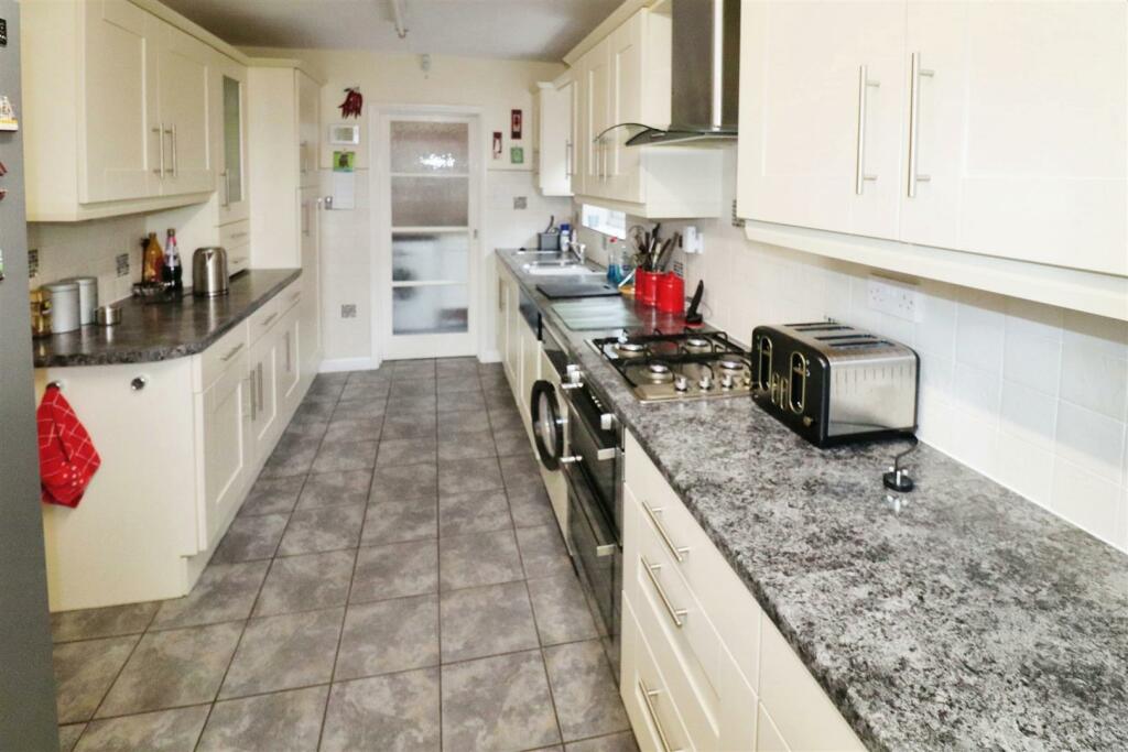 Additional image 8 of Henley Cl, Nuneaton